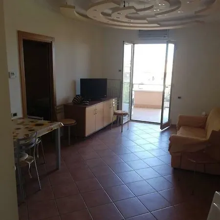 Affitasi Per Periodo Estivo * Tortoreto